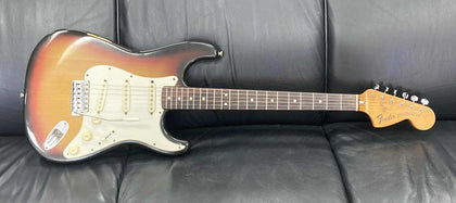 1972 Vintage Fender Stratocaster Sunburst USED